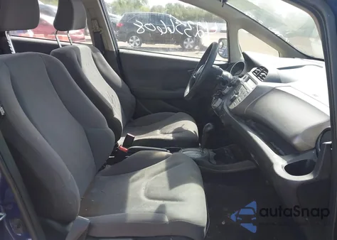 2013 Honda Fit z USA, uszkodzony, nr VIN JHMGE8H32DC046557